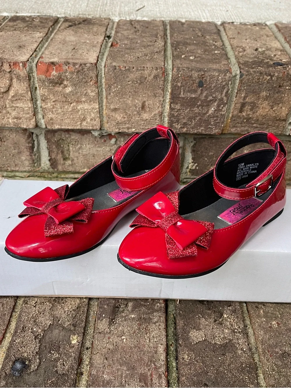 Rachel Shoes Red Patent Mary Jane Flats with Glitter Bow Girls Size 12